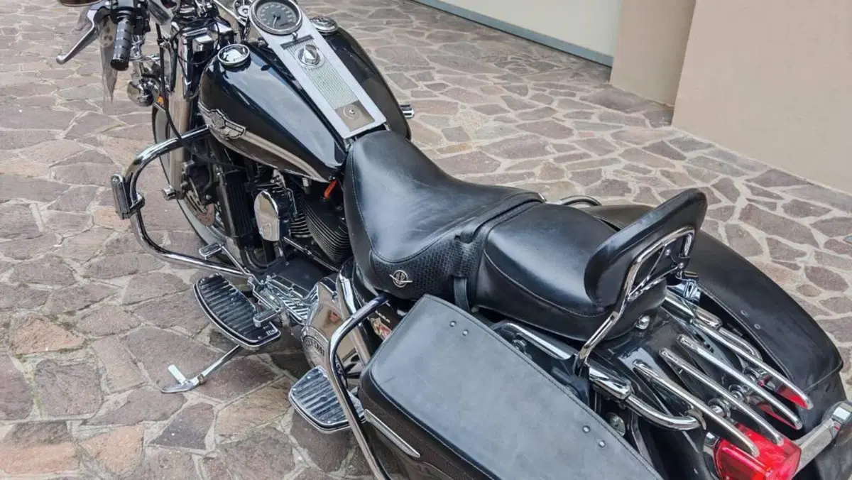 Harley-Davidson 1450 Road King Classic (2003 - 05) - FLHRCI  (2)