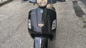 Vespa GTS 250 i.e.  (5)