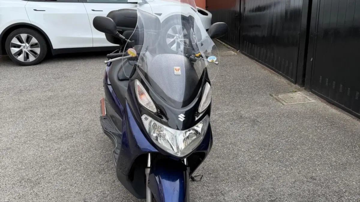 Suzuki Burgman UH 150 (2002 - 06)  (2)
