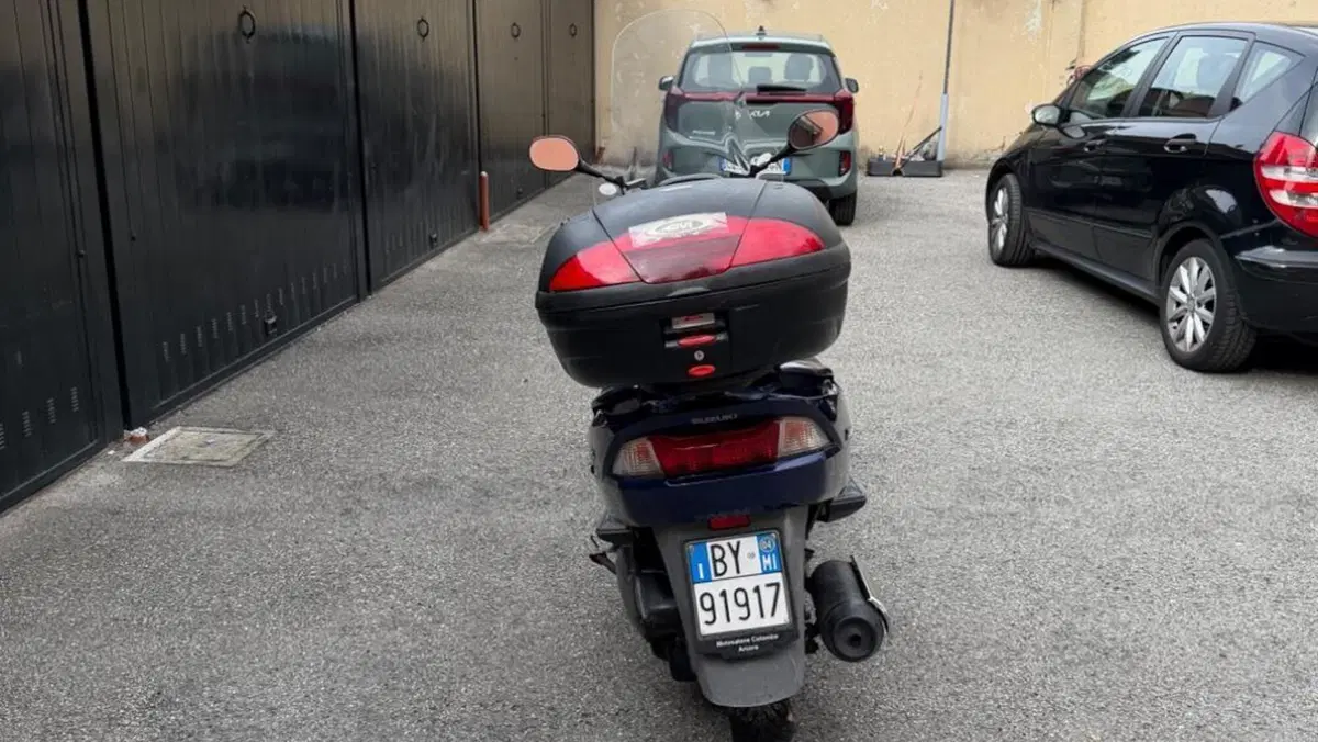 Suzuki Burgman UH 150 (2002 - 06)  (4)