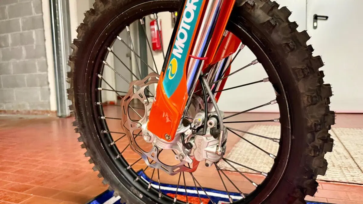 KTM 450 EXC-F Six Days (2024)  (11)