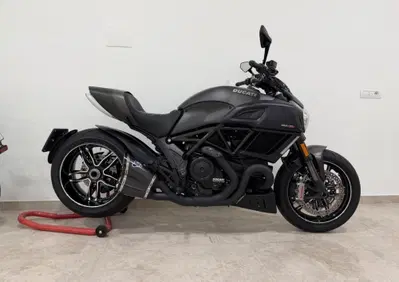 Ducati Diavel 1200 Carbon (2017 - 18) - Annuncio 10132530