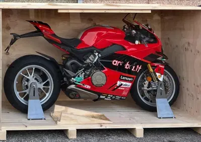 Ducati Panigale V4 Bautista 2022 World Champion Replica (2023) - Annuncio 10132534