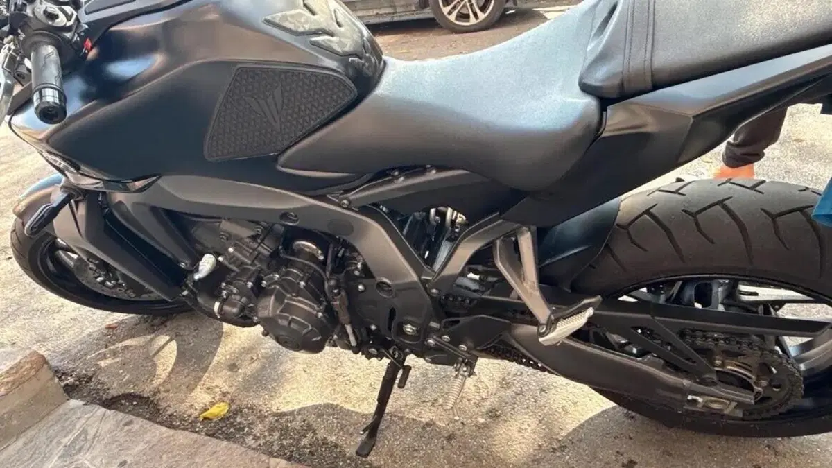 Yamaha MT-09 (2024 - 26)  (5)
