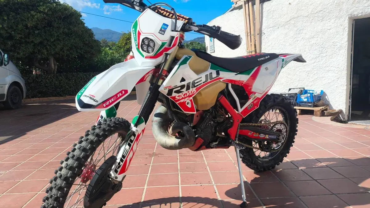 Rieju MR 300 Six Days Italy (2022)  (2)