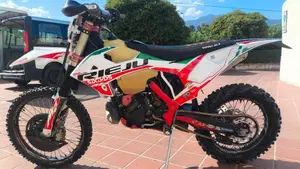 Rieju MR 300 Six Days Italy (2022)  (3)
