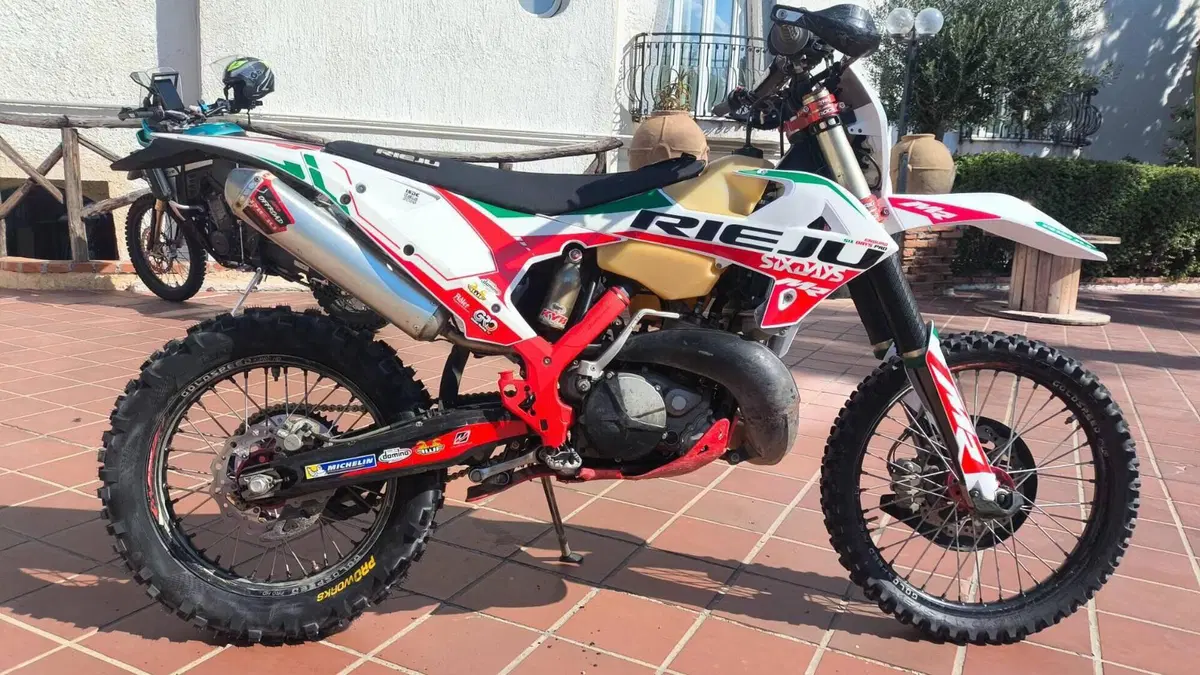 Rieju MR 300 Six Days Italy (2022)  (4)