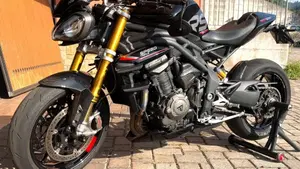 Triumph Speed Triple 1200 RS (2021 - 24)  (3)