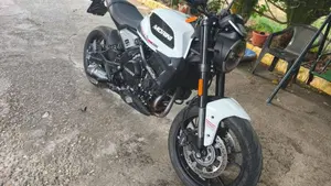 Moto Morini SEIEMMEZZO STR (2022 - 26)  (2)
