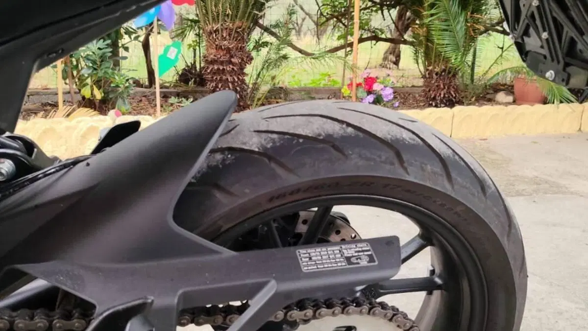 Moto Morini SEIEMMEZZO STR (2022 - 26)  (10)