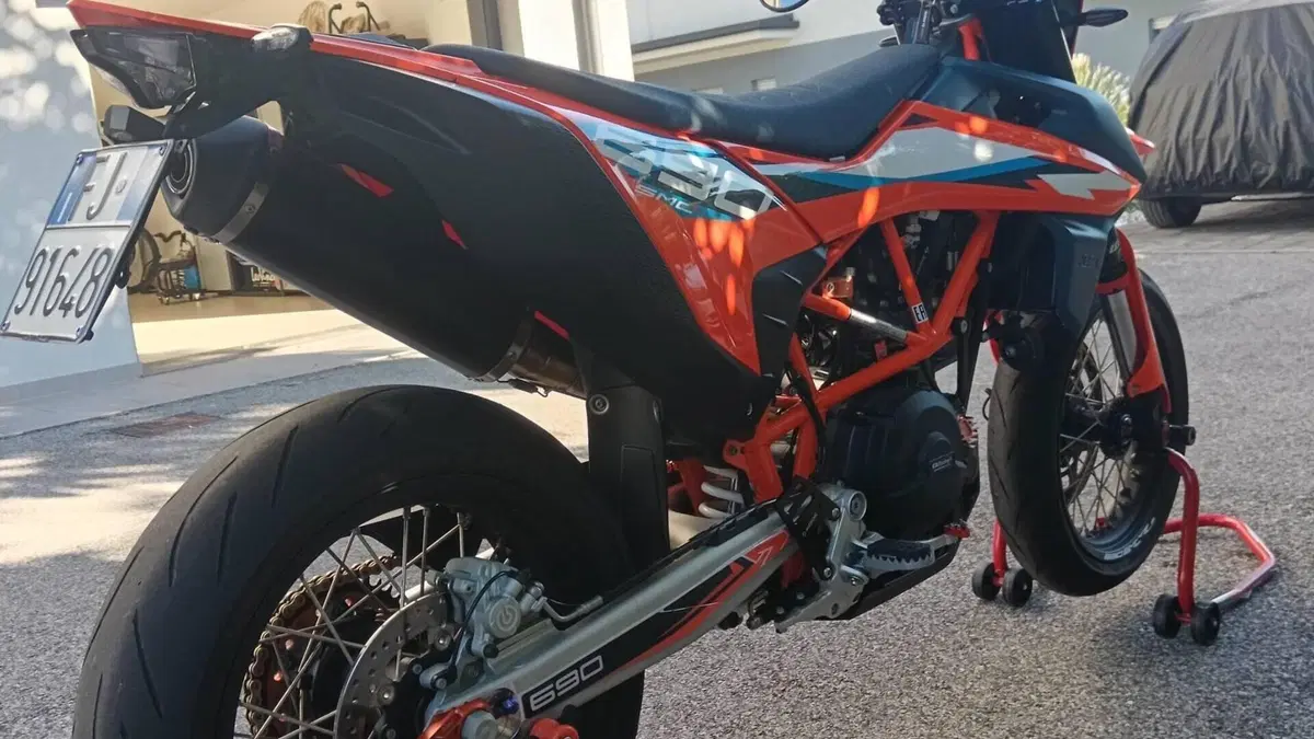 KTM 690 SMC R (2023 - 25)  (4)