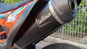 KTM 690 SMC R (2023 - 25)  (9)