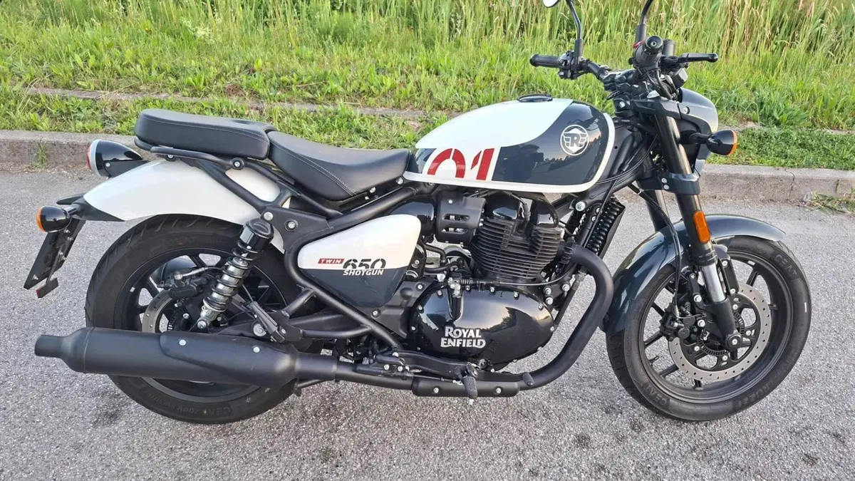 Royal Enfield Shotgun 650 (2024 - 26)  (2)