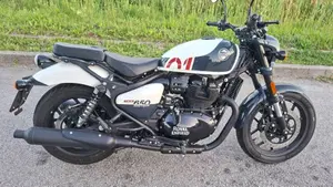Royal Enfield Shotgun 650 (2024 - 26)  (2)