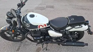 Royal Enfield Shotgun 650 (2024 - 26)  (4)