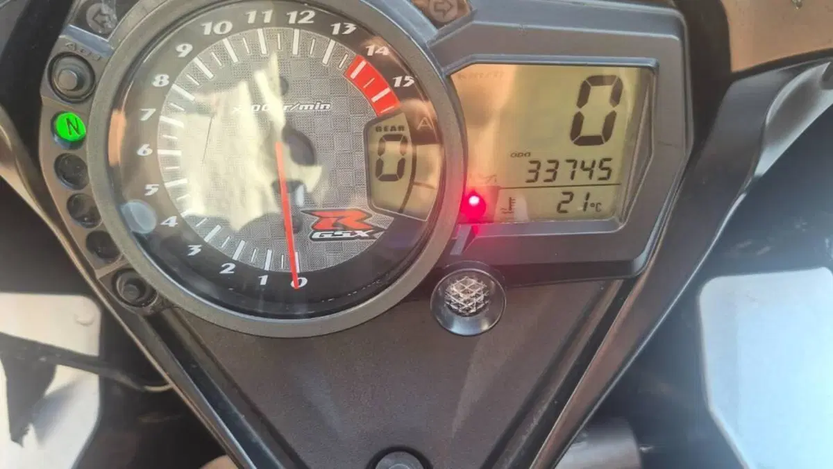Suzuki GSX-R1000 (2006 - 08)  (6)