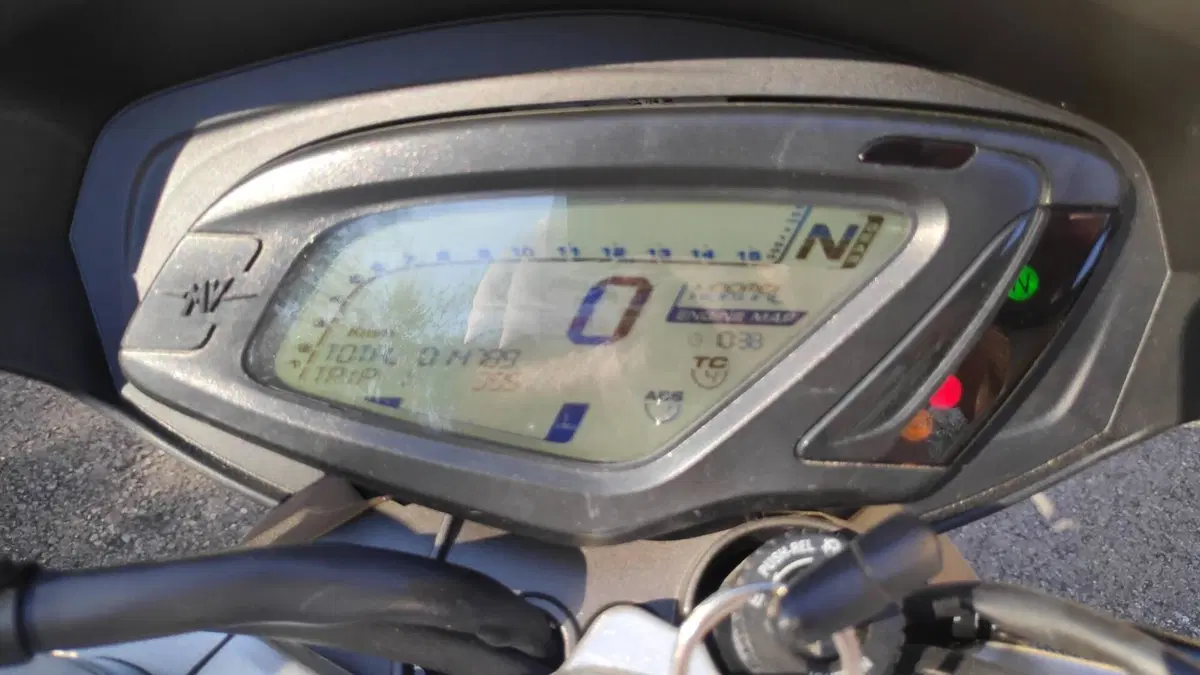 MV Agusta Brutale 675 EAS ABS (2011 - 16)  (2)
