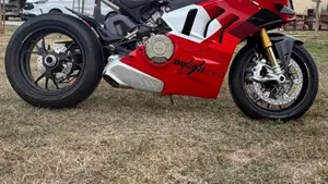 Ducati Panigale V4 R (2023 - 24)  (2)