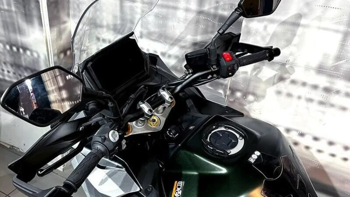 Suzuki GSX-S1000 (2021 - 25)  (4)
