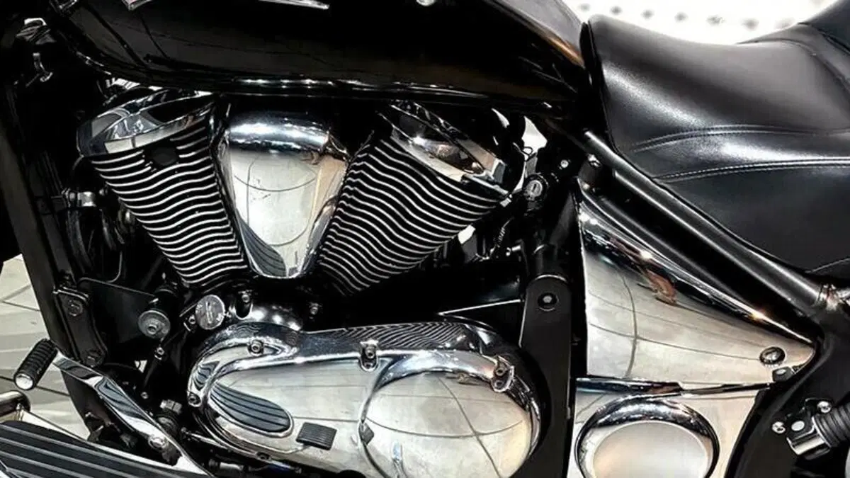 Kawasaki Vulcan VN 900 Classic (2006 - 10)  (5)