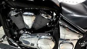 Kawasaki Vulcan VN 900 Classic (2006 - 10)  (5)