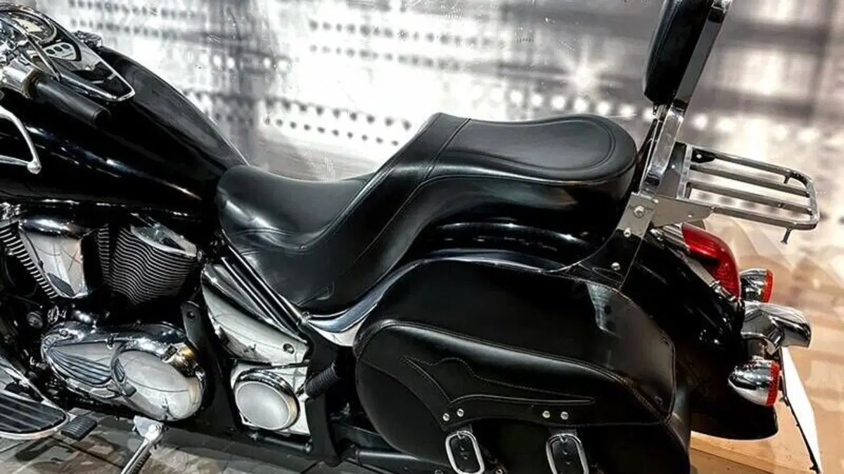 Kawasaki Vulcan VN 900 Classic (2006 - 10)  (8)