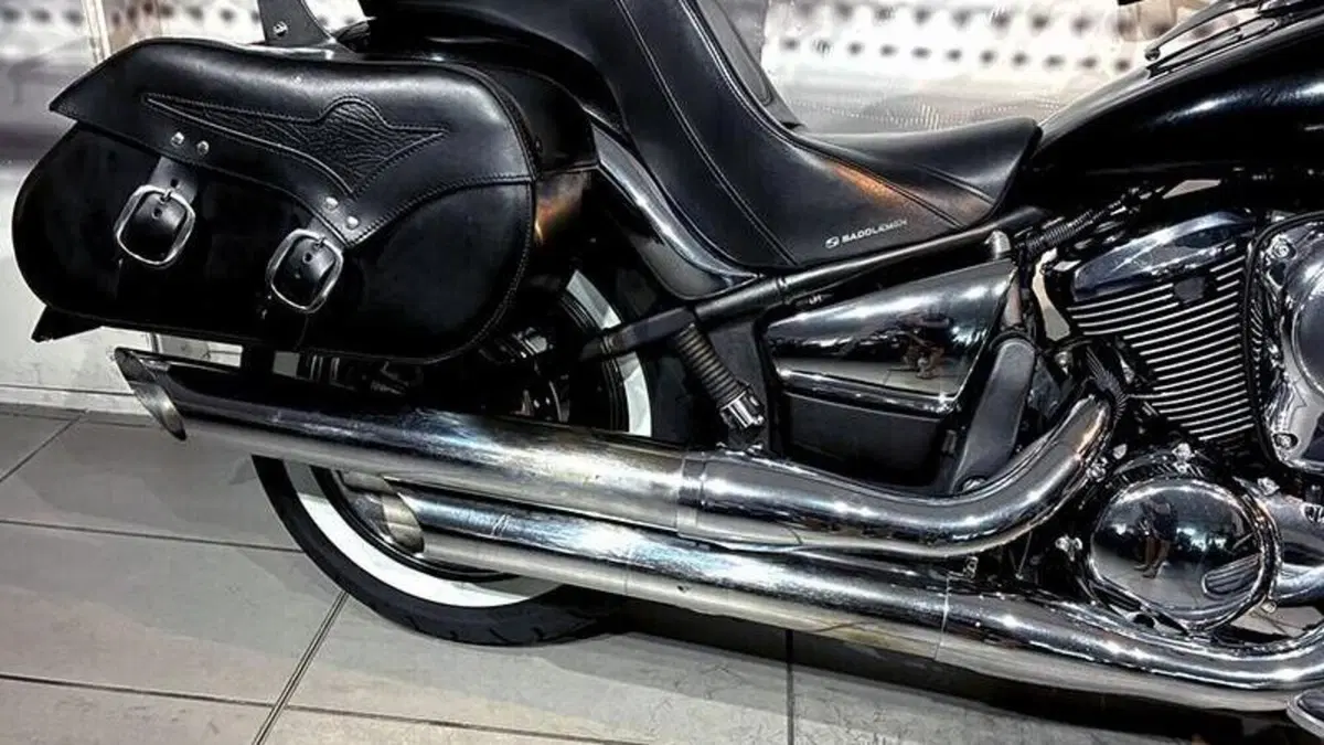 Kawasaki Vulcan VN 900 Classic (2006 - 10)  (9)