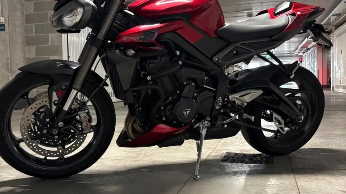 Triumph Street Triple 765 RS (2023 - 26)  (3)
