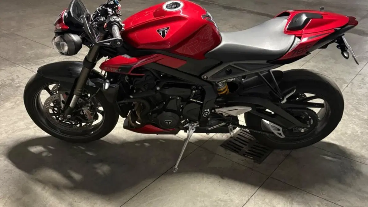 Triumph Street Triple 765 RS (2023 - 26)  (7)