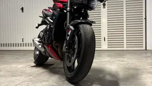 Triumph Street Triple 765 RS (2023 - 26)  (8)