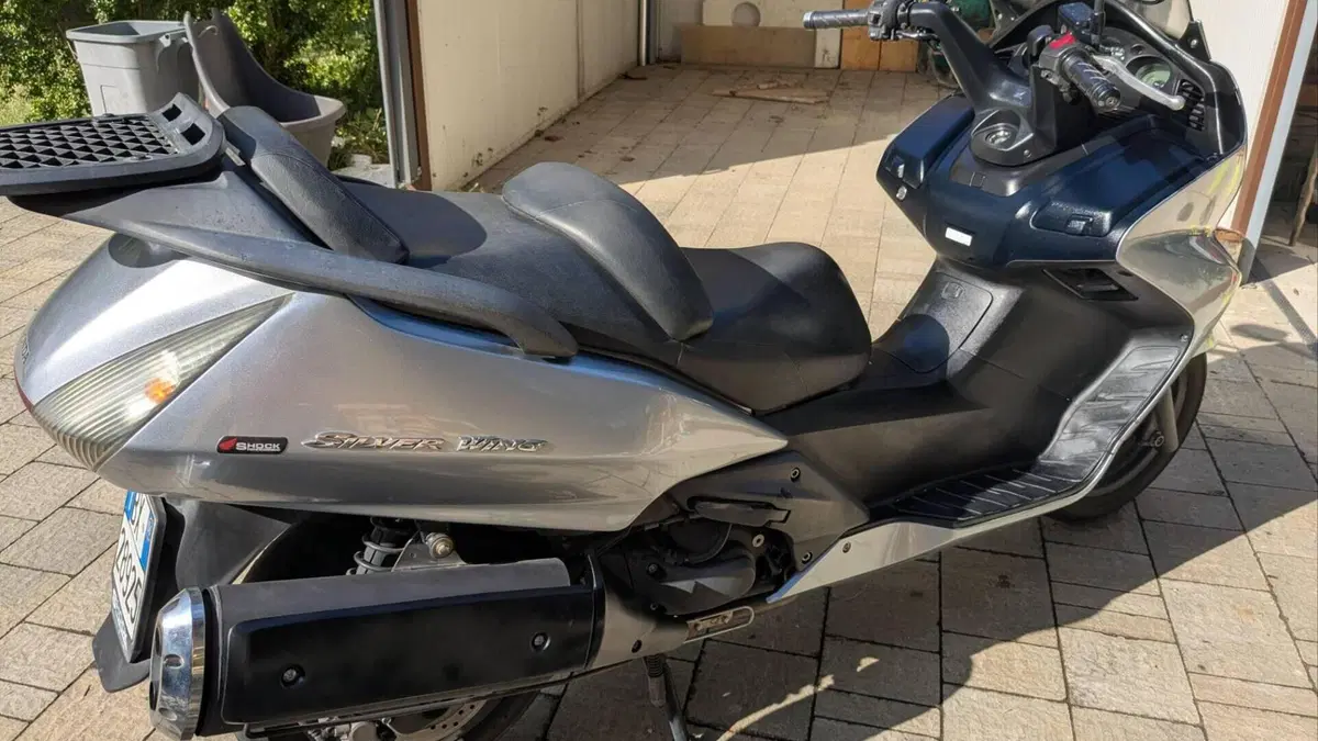 Honda Silver Wing 400 (2006 - 09)  (4)