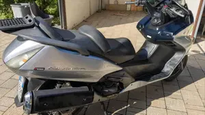 Honda Silver Wing 400 (2006 - 09)  (4)