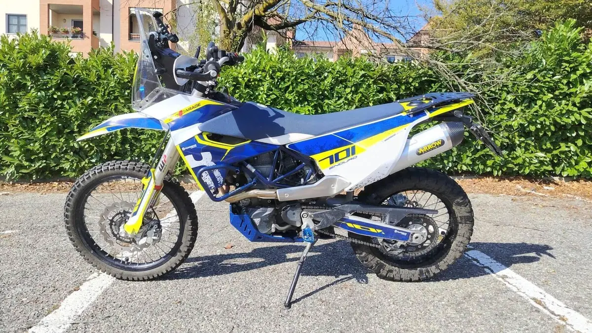Husqvarna 701 Enduro (2023 - 25)  (2)