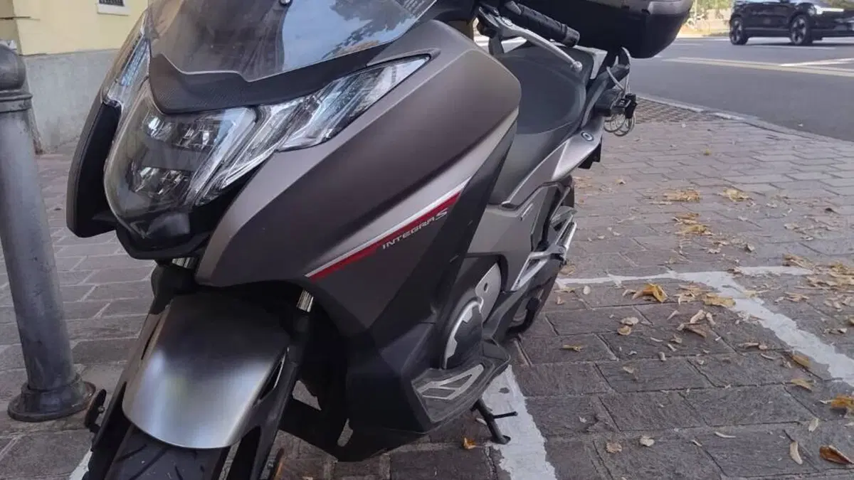 Honda Integra 750 DCT Sport (2017) 