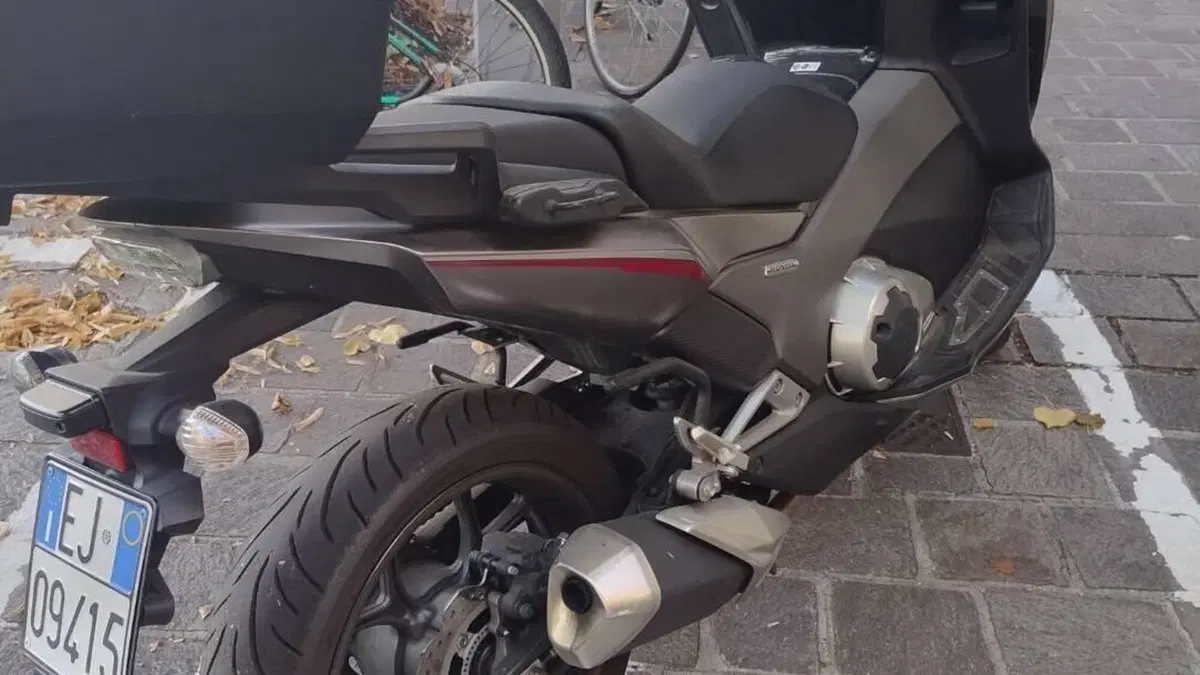 Honda Integra 750 DCT Sport (2017)  (2)