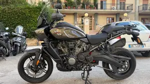 Harley-Davidson Pan America 1250 (2020 - 25)  (2)