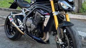 Triumph Speed Triple 1200 RS (2021 - 24)  (4)