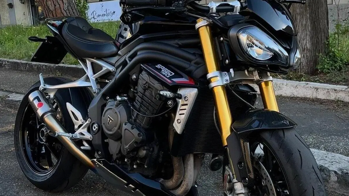 Triumph Speed Triple 1200 RS (2021 - 24)  (5)