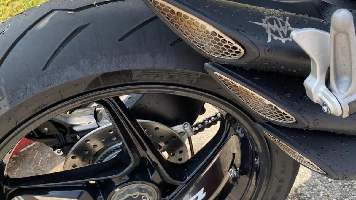 MV Agusta Brutale 800 EAS ABS (2016 - 19)  (14)