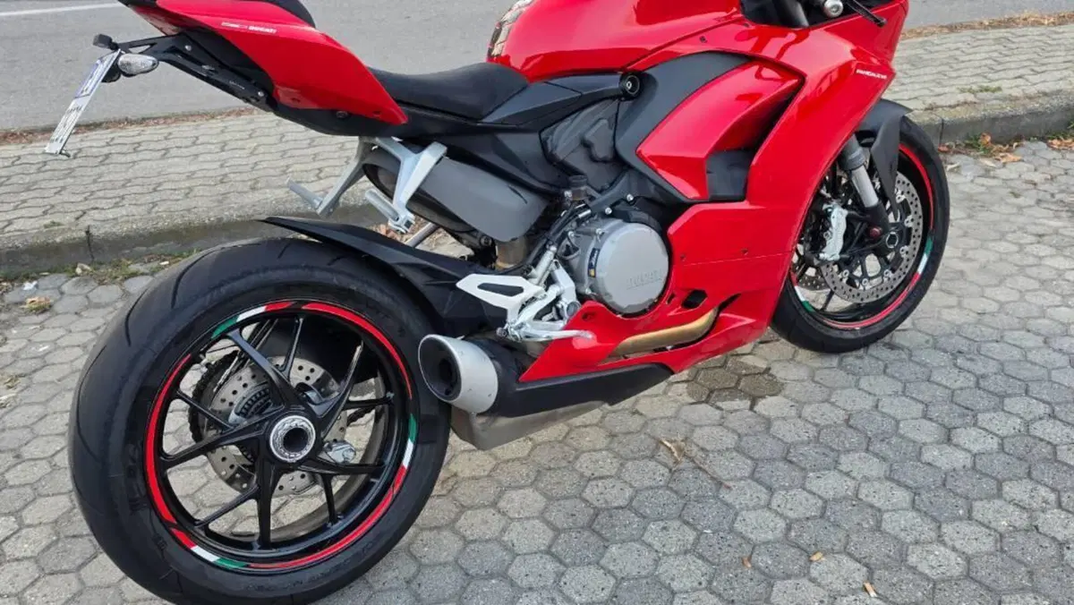 Ducati Panigale V2 955 (2020)  (2)