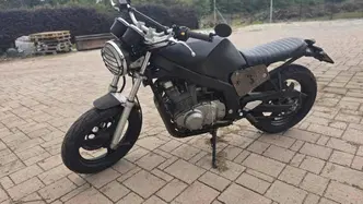 Suzuki GS 500 (2001 - 06) usata