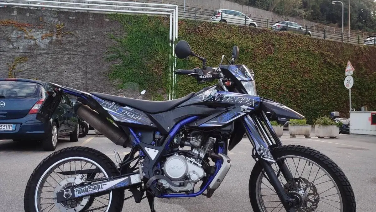 Yamaha WR 125 R (2009 - 12)  (2)