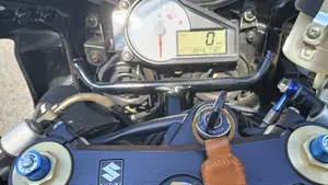 Suzuki GSX R 600 (2001 - 03)  (3)