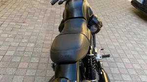 Moto Guzzi V7 III Stone (2017 - 20)  (4)