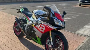 Aprilia RSV4 RF (2017 - 19)  (5)