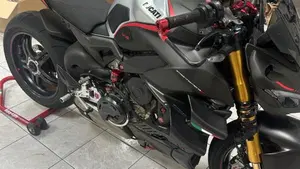 Ducati Streetfighter V4 1100 SP (2022) 