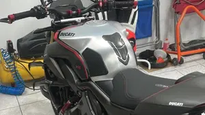 Ducati Streetfighter V4 1100 SP (2022)  (4)