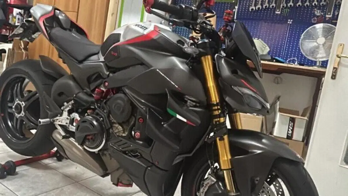 Ducati Streetfighter V4 1100 SP (2022)  (5)