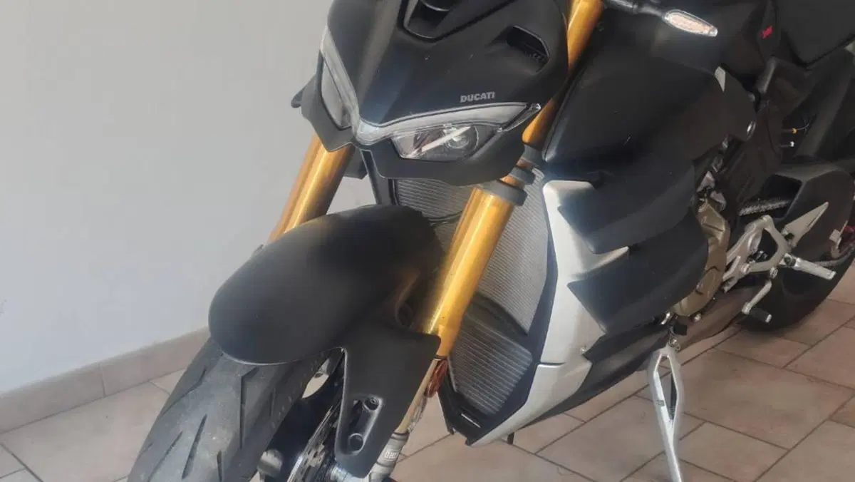 Ducati Streetfighter V4 1100 S (2021 - 22)  (2)