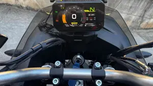 CFMOTO 700MT Adventure (2025 - 26)  (2)